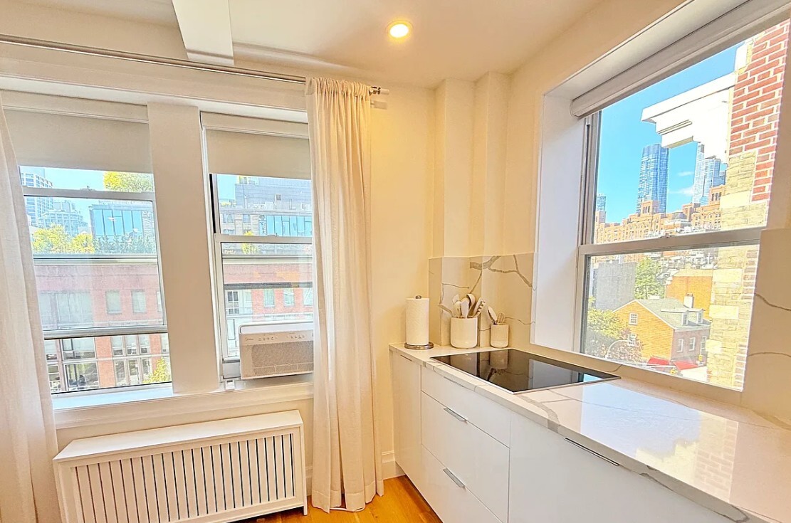 365 W 20TH Street 6C