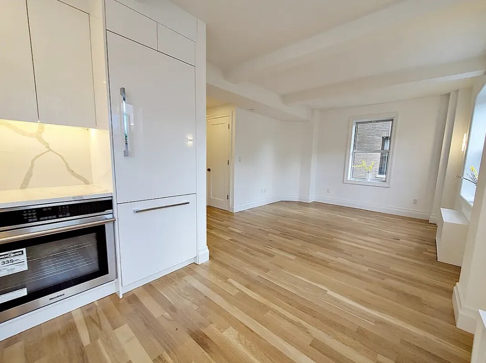 365 W 20TH Street 6C