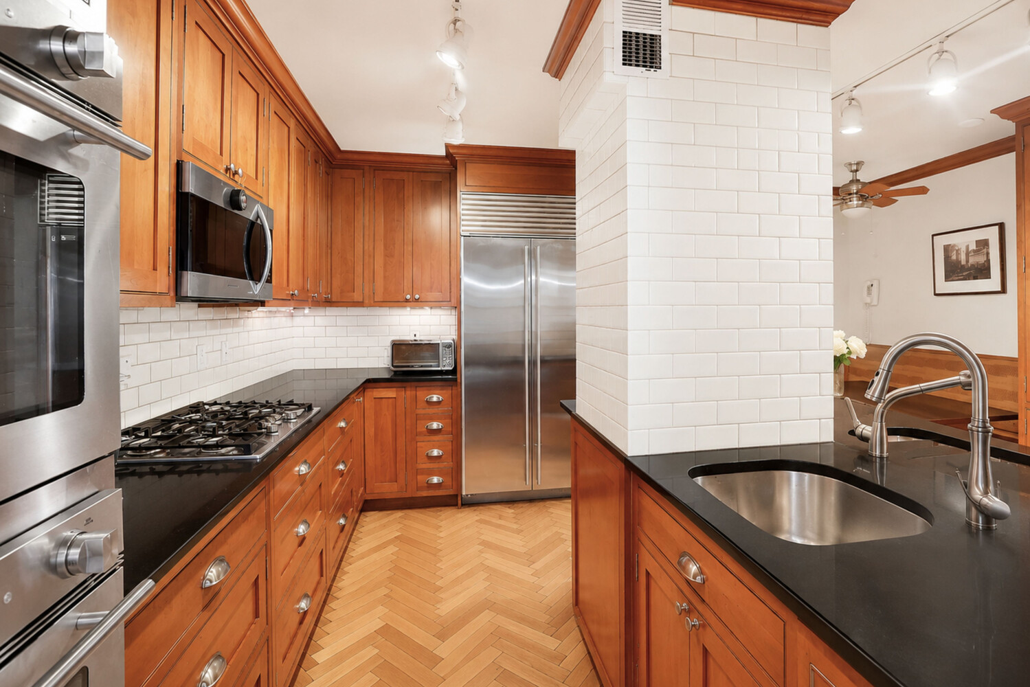 155 W 68TH Street 404
