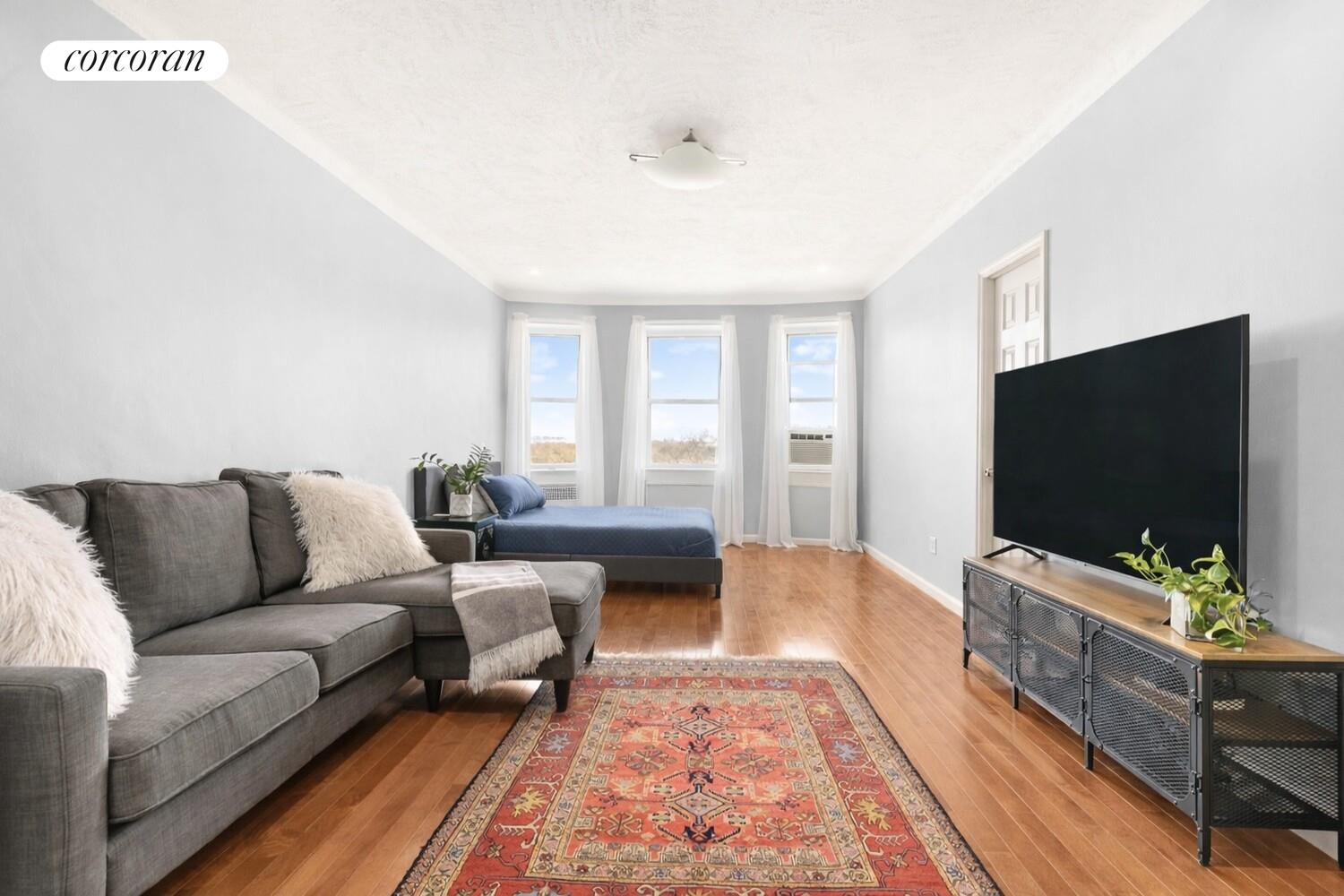 920 E 17TH Street 609