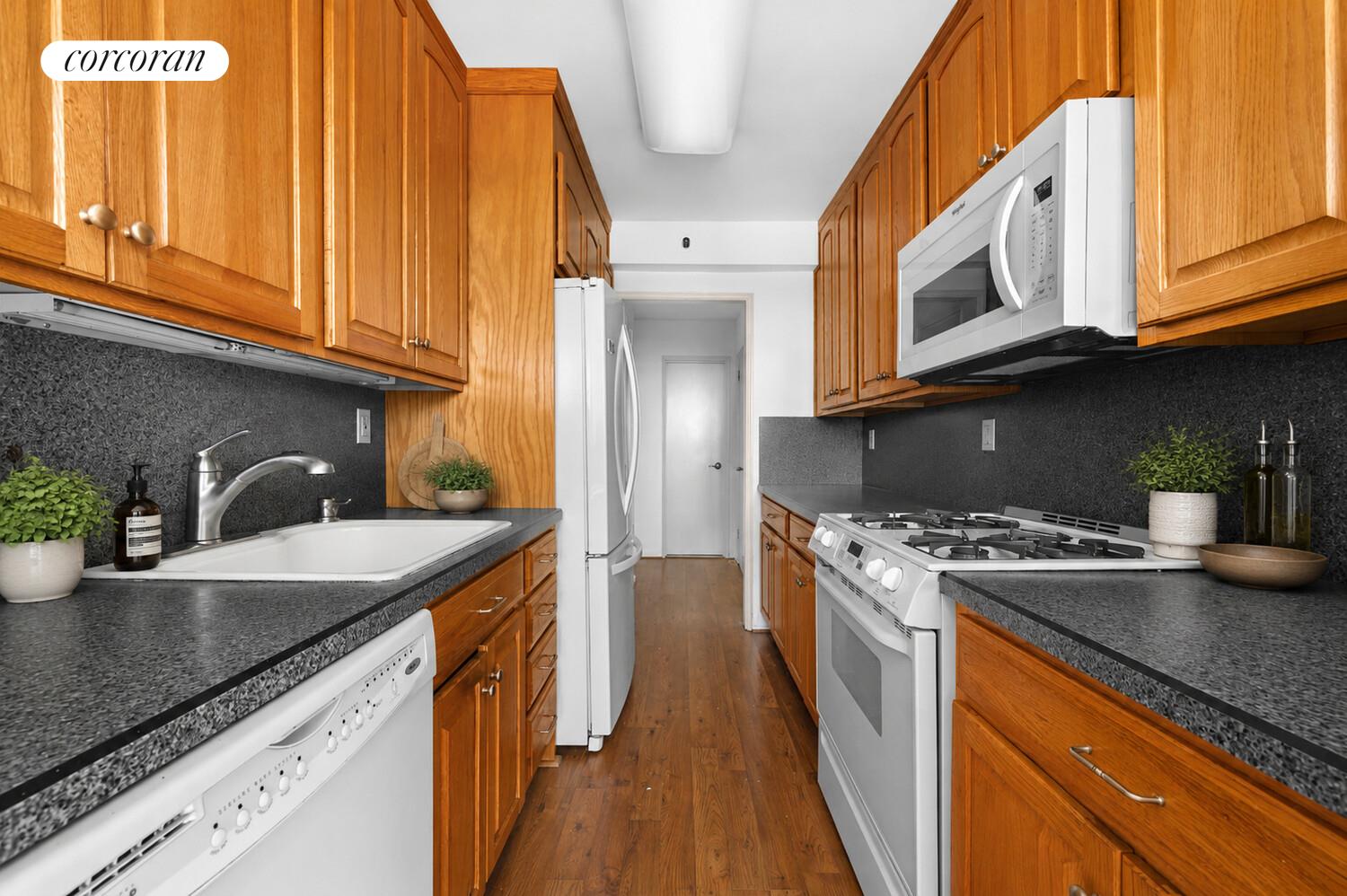 2711 AVE X C5
