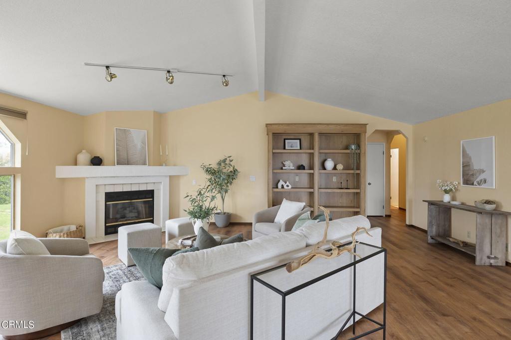 1215 Anchors Way 276