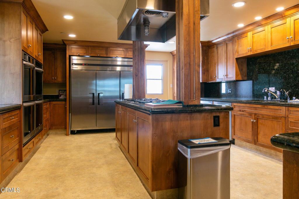 1215 Anchors Way 276