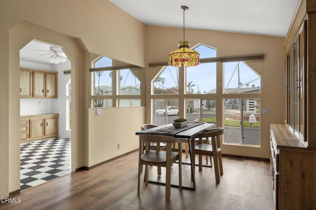 1215 Anchors Way 276