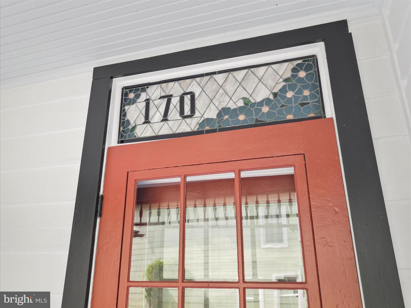 172 W Main St