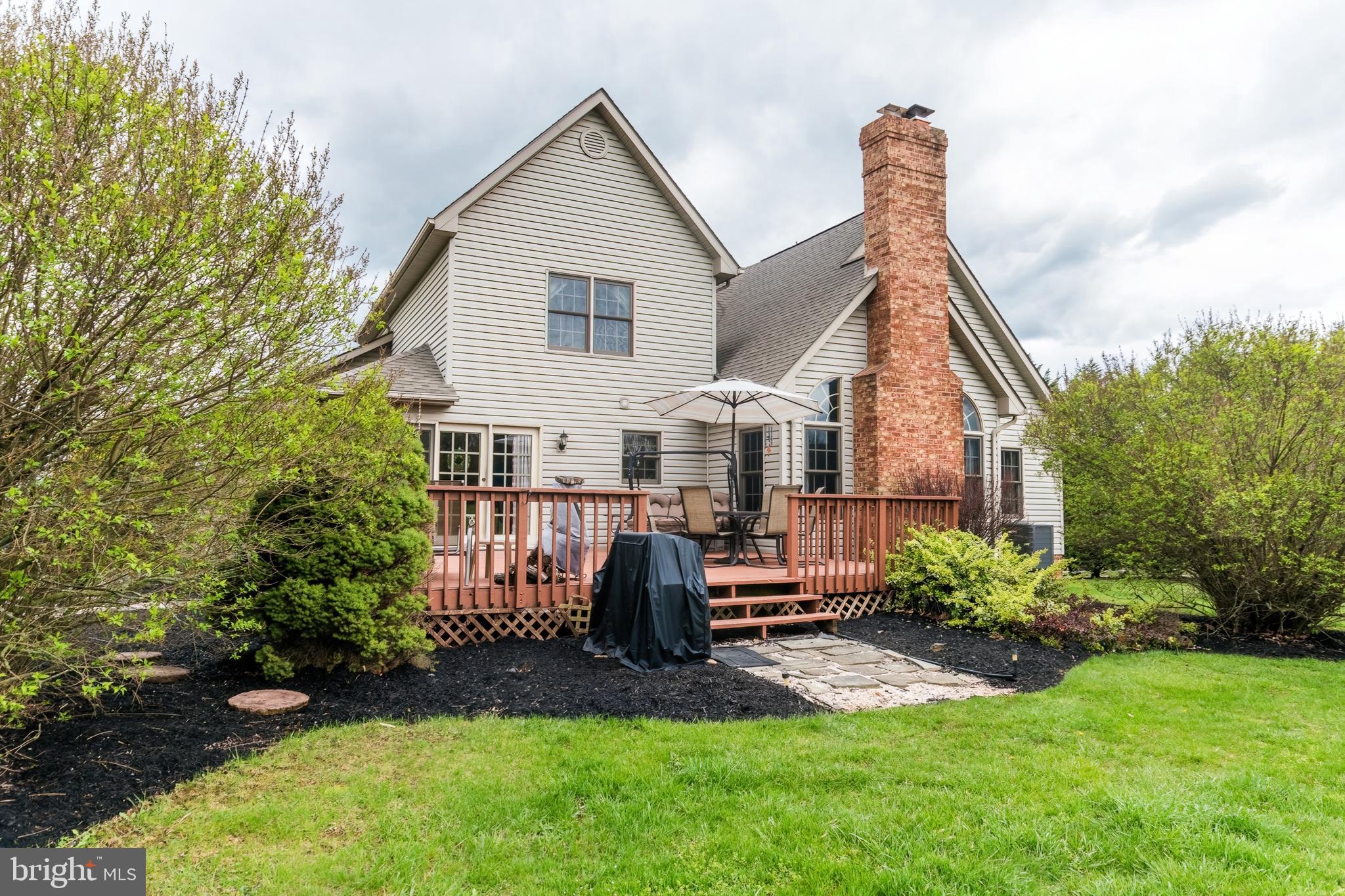22462 Republican Ave