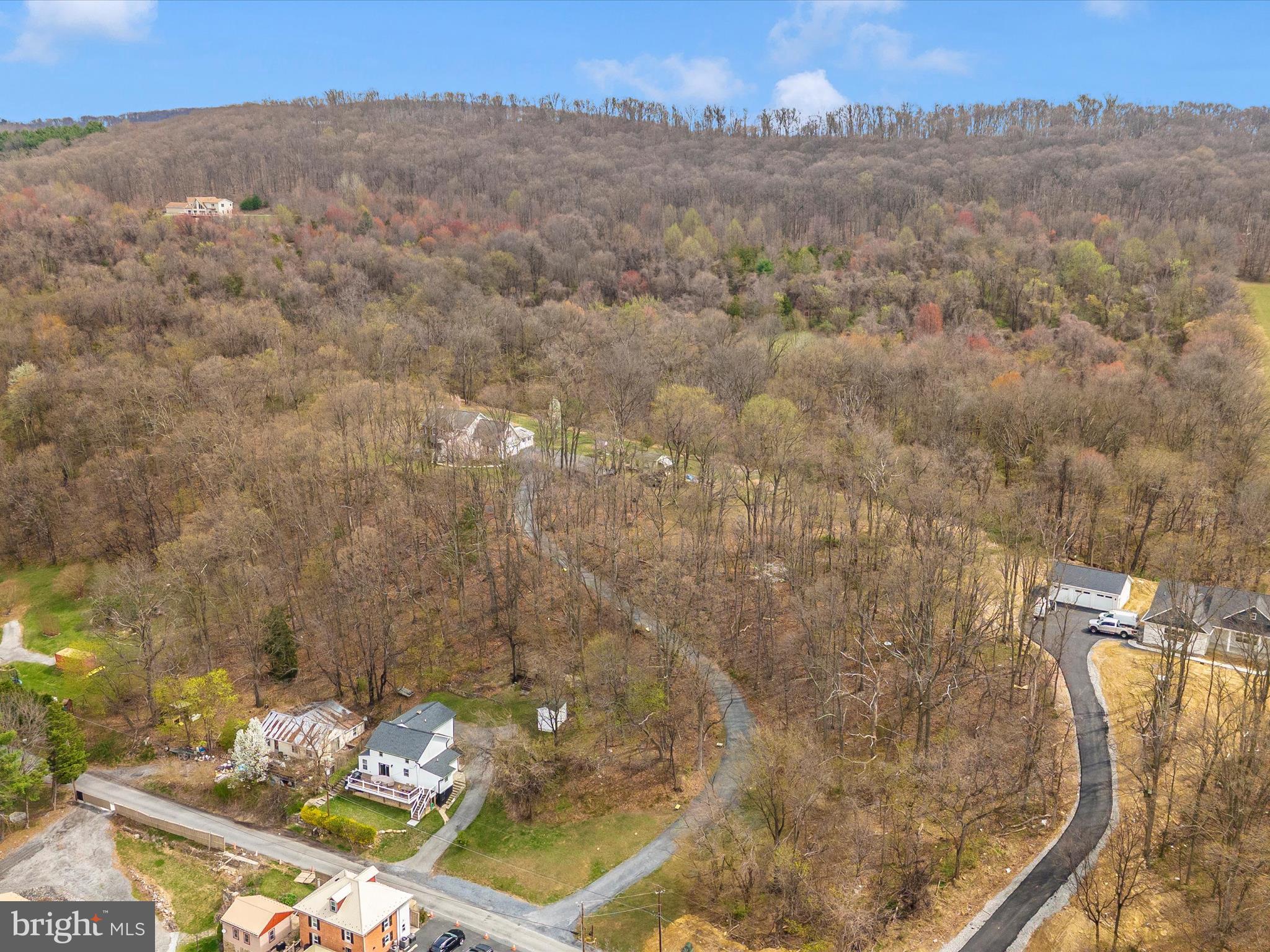 5935 CLEVELANDTOWN ROAD