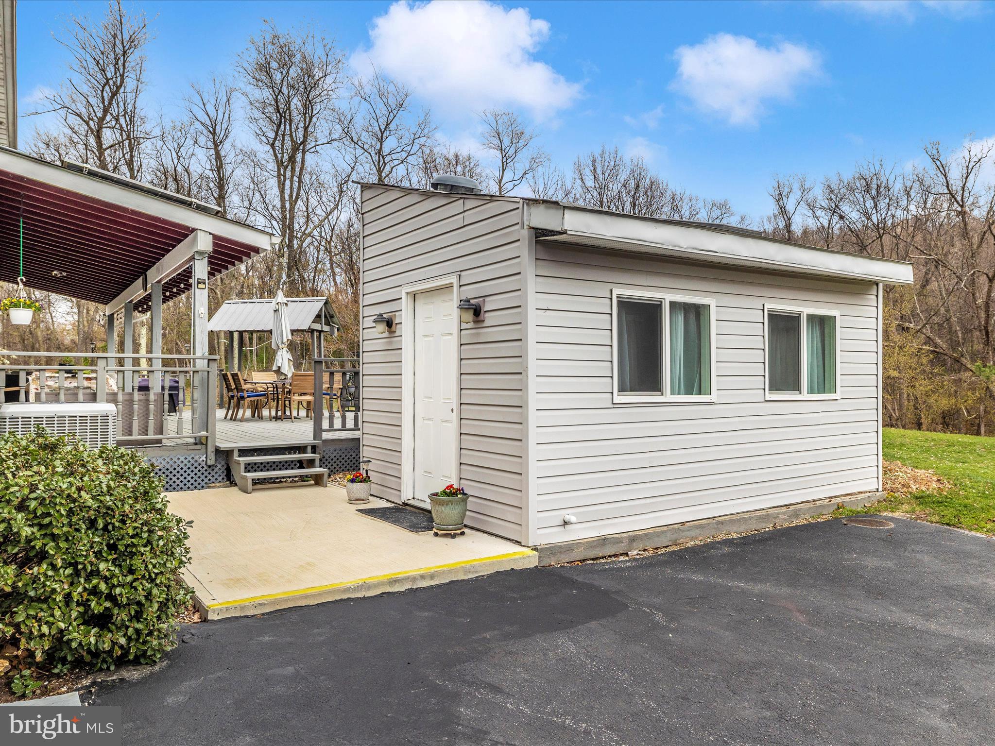 5935 CLEVELANDTOWN ROAD