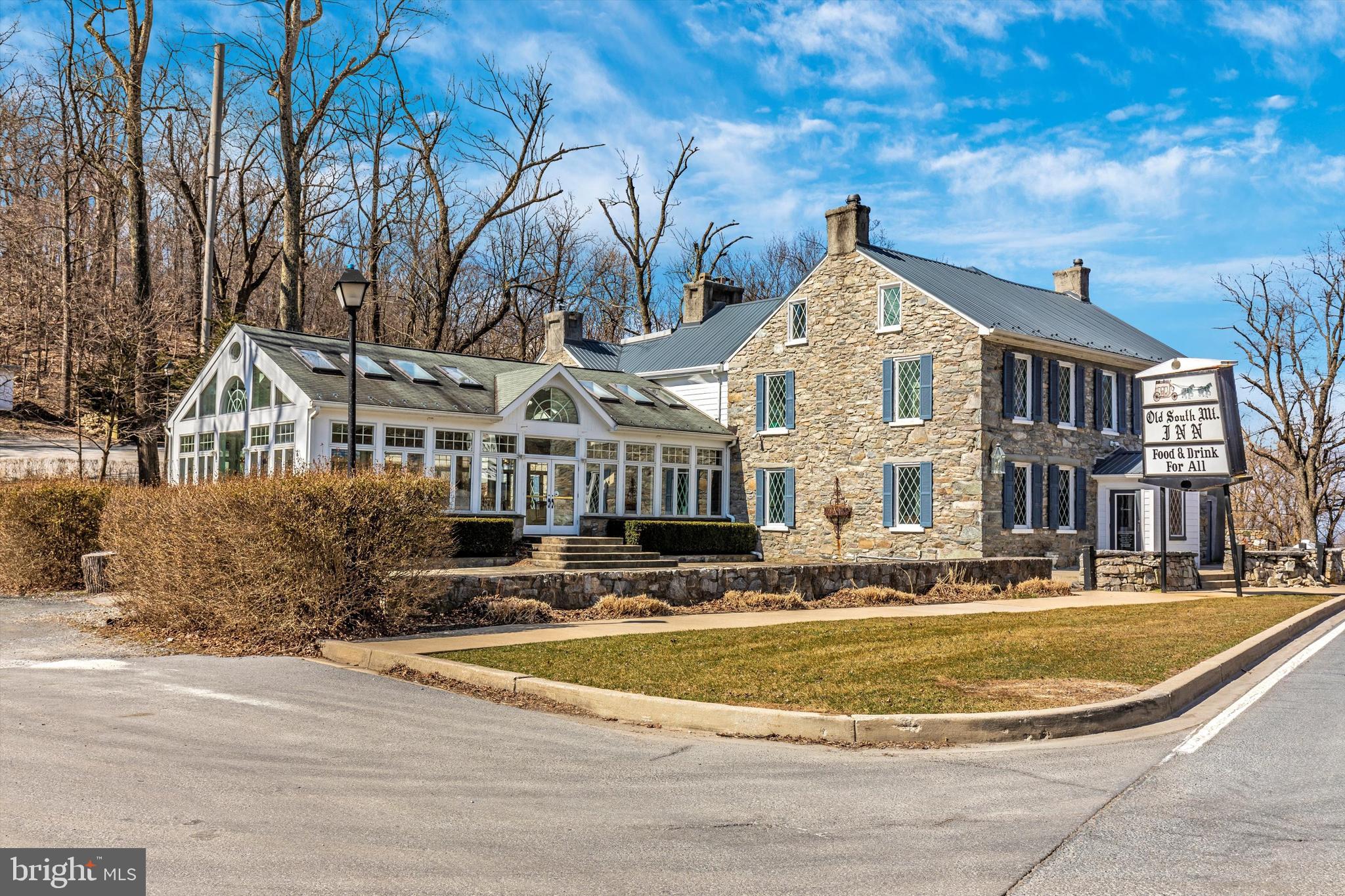 5935 CLEVELANDTOWN ROAD