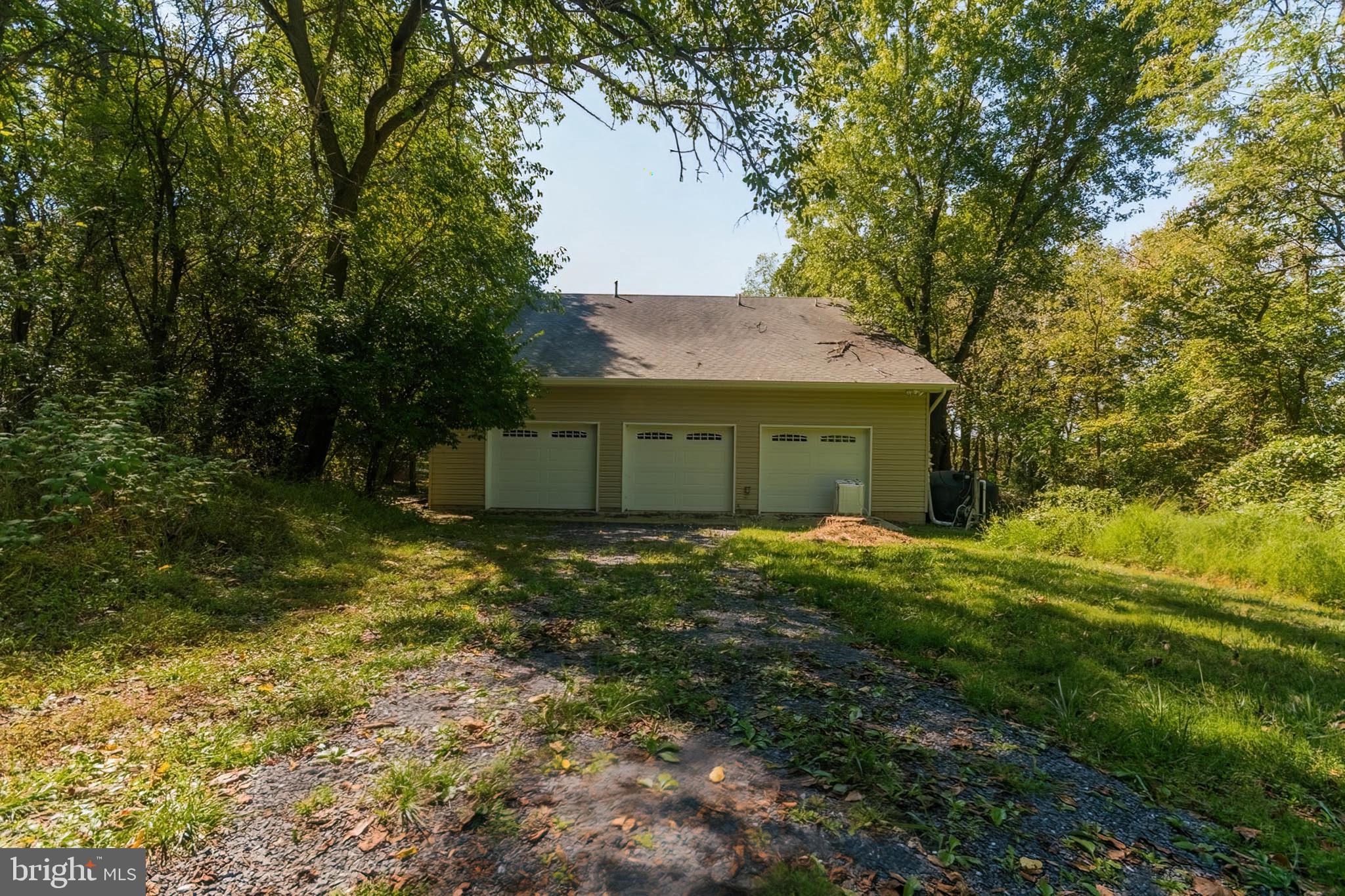62 Vanderveer Ln