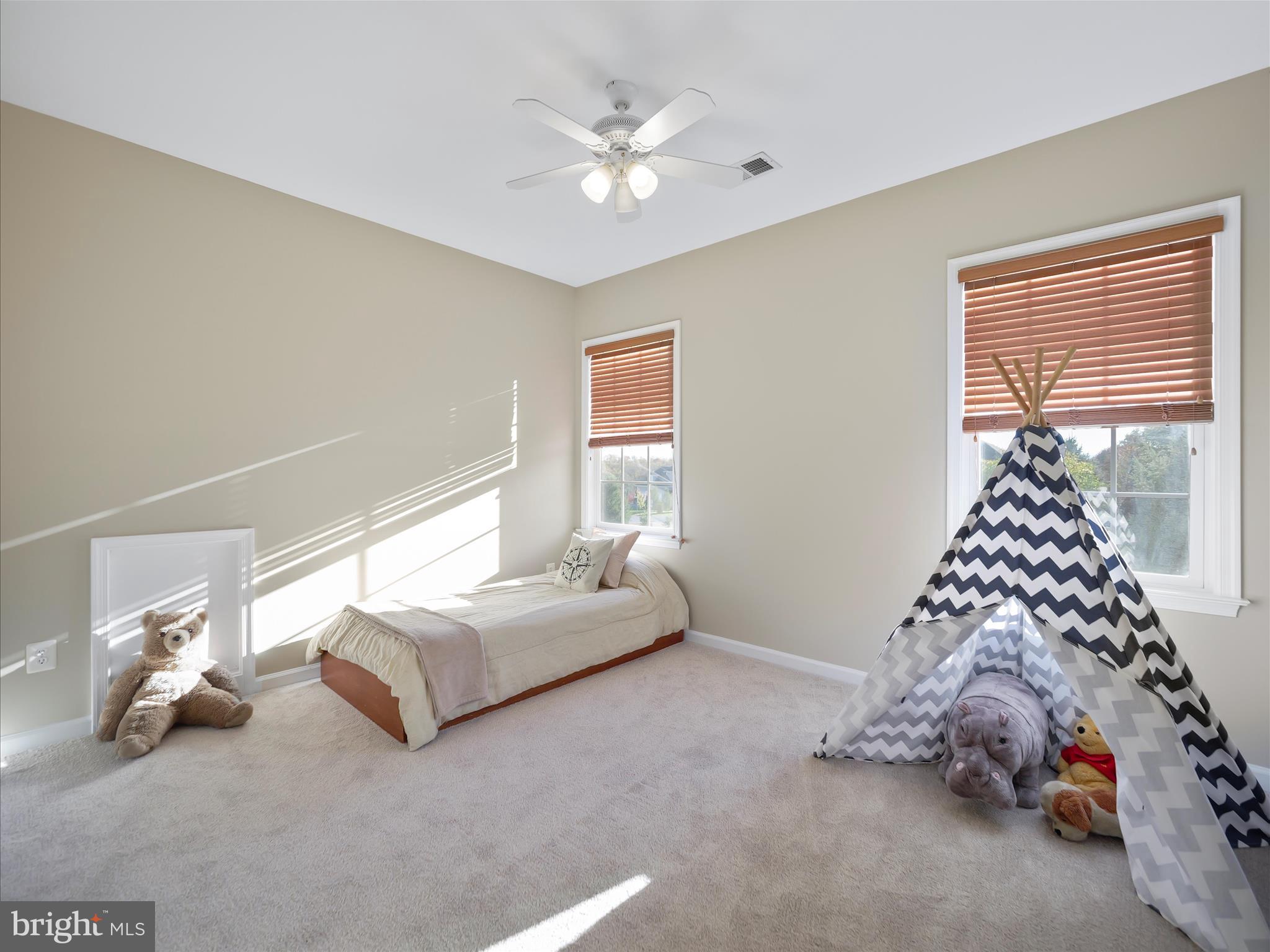40 Mossy Oak Ct