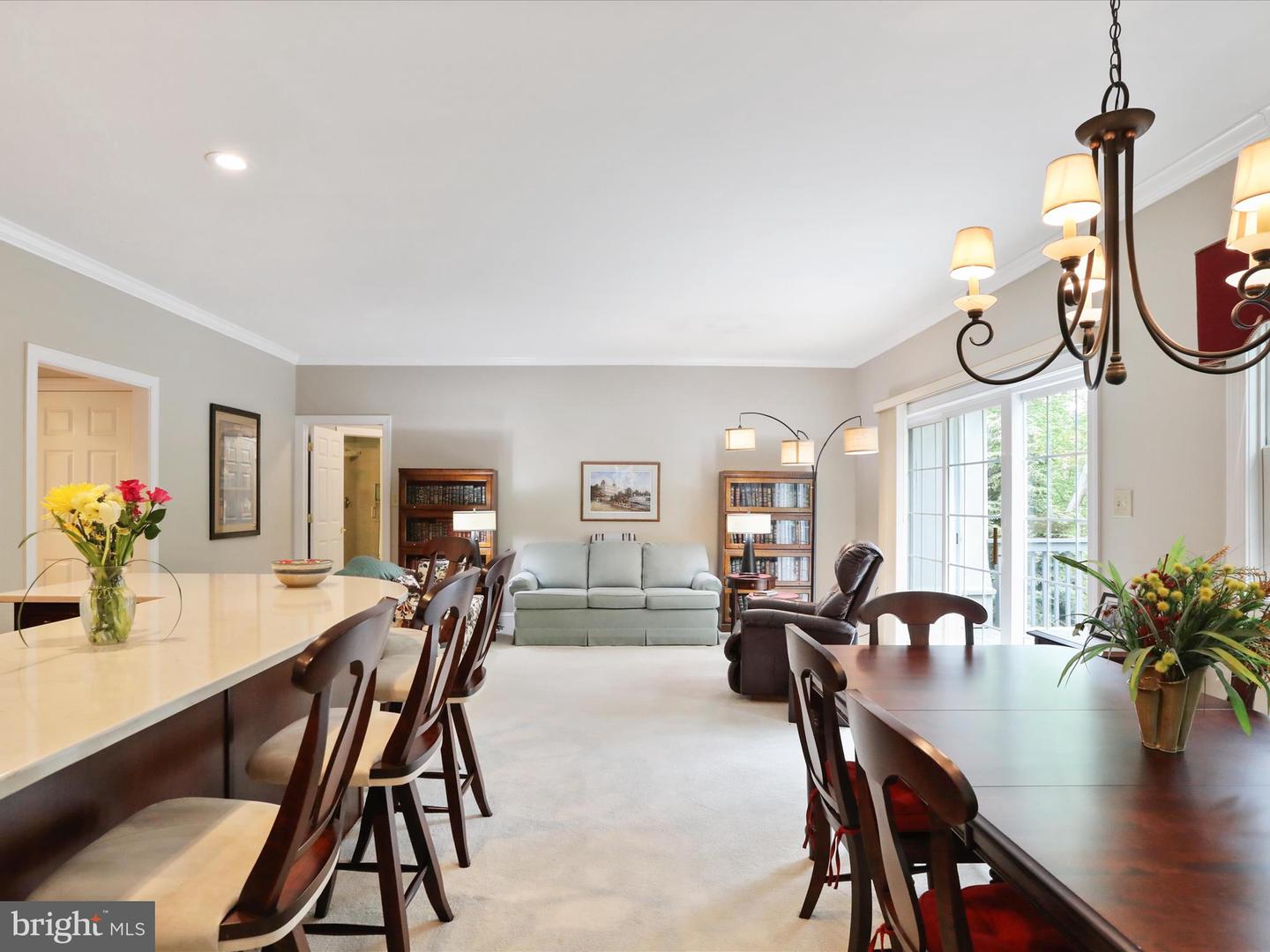 60 Reachcliff Dr