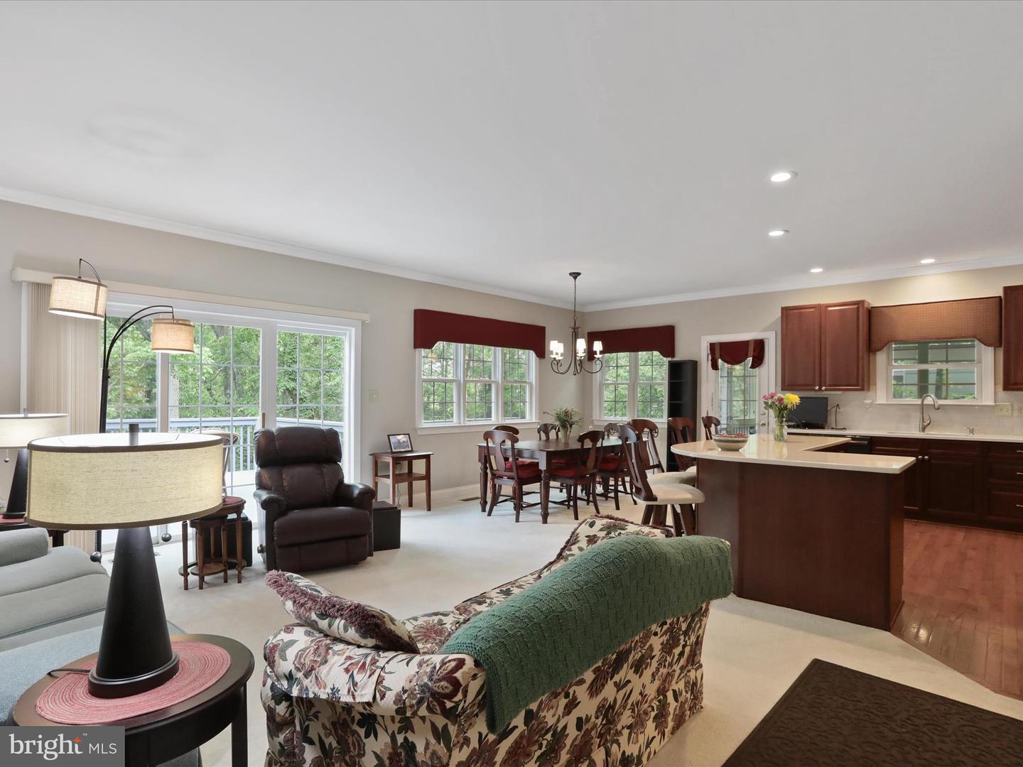 60 Reachcliff Dr