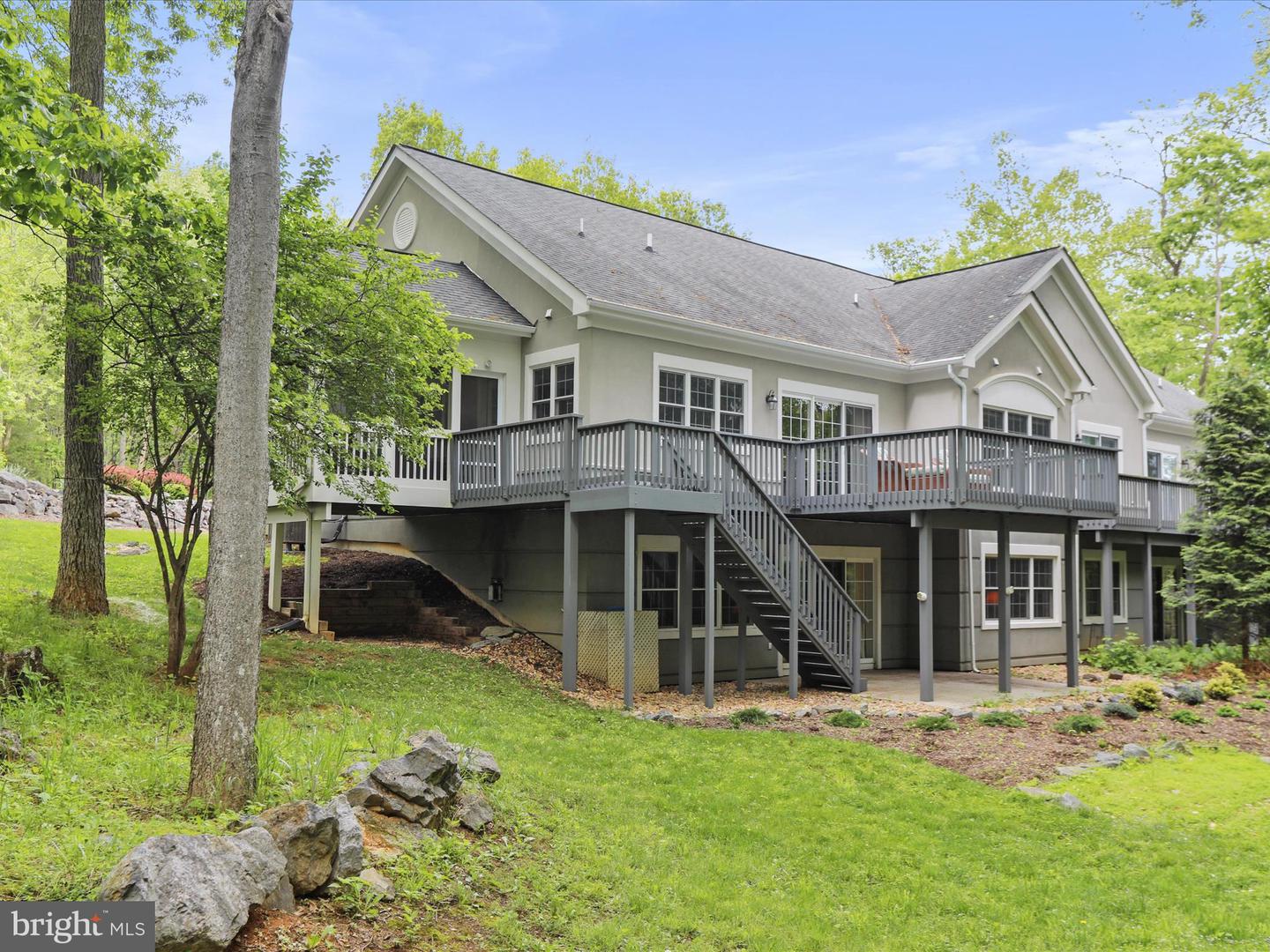 60 Reachcliff Dr