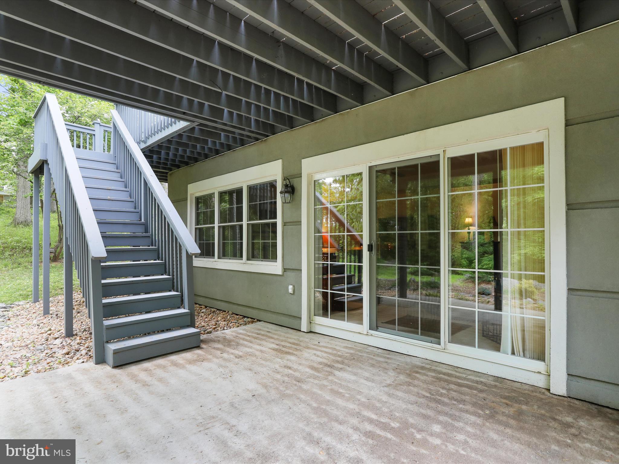 60 Reachcliff Dr