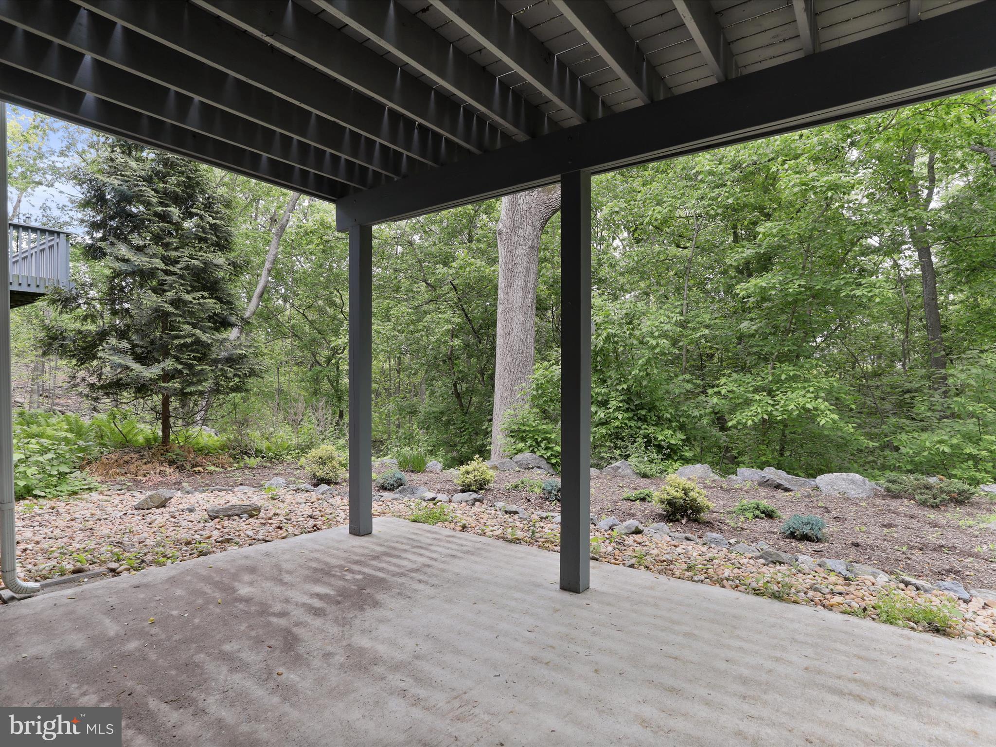 60 Reachcliff Dr