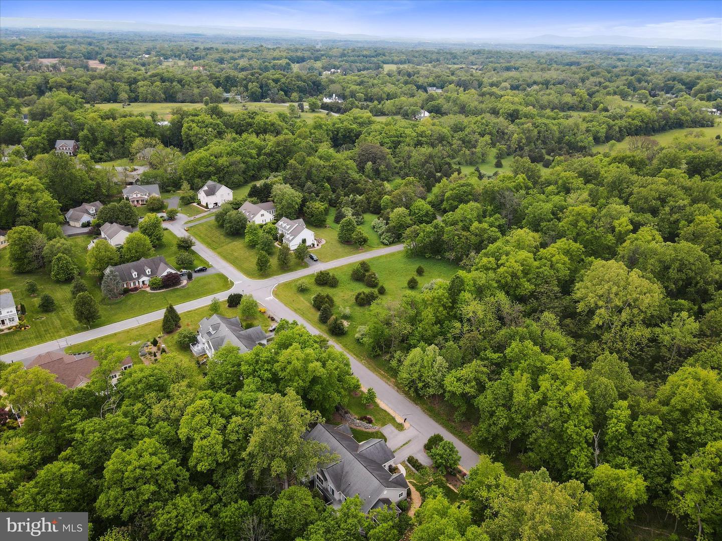 60 Reachcliff Dr
