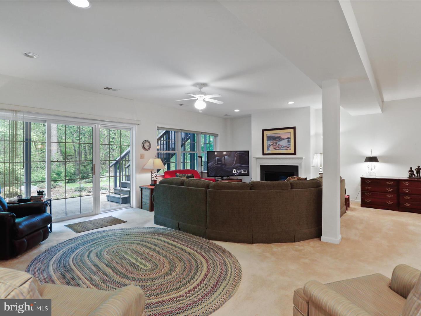 60 Reachcliff Dr