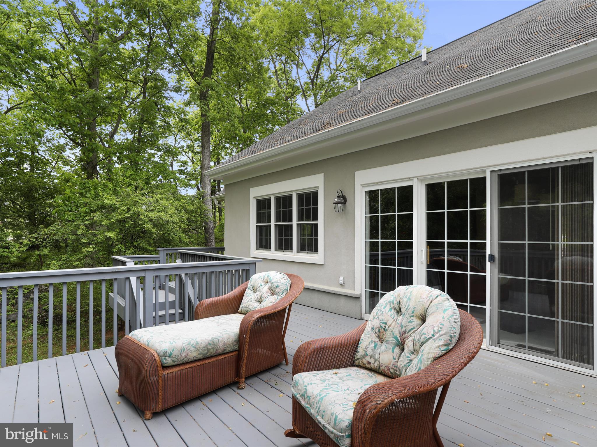60 Reachcliff Dr
