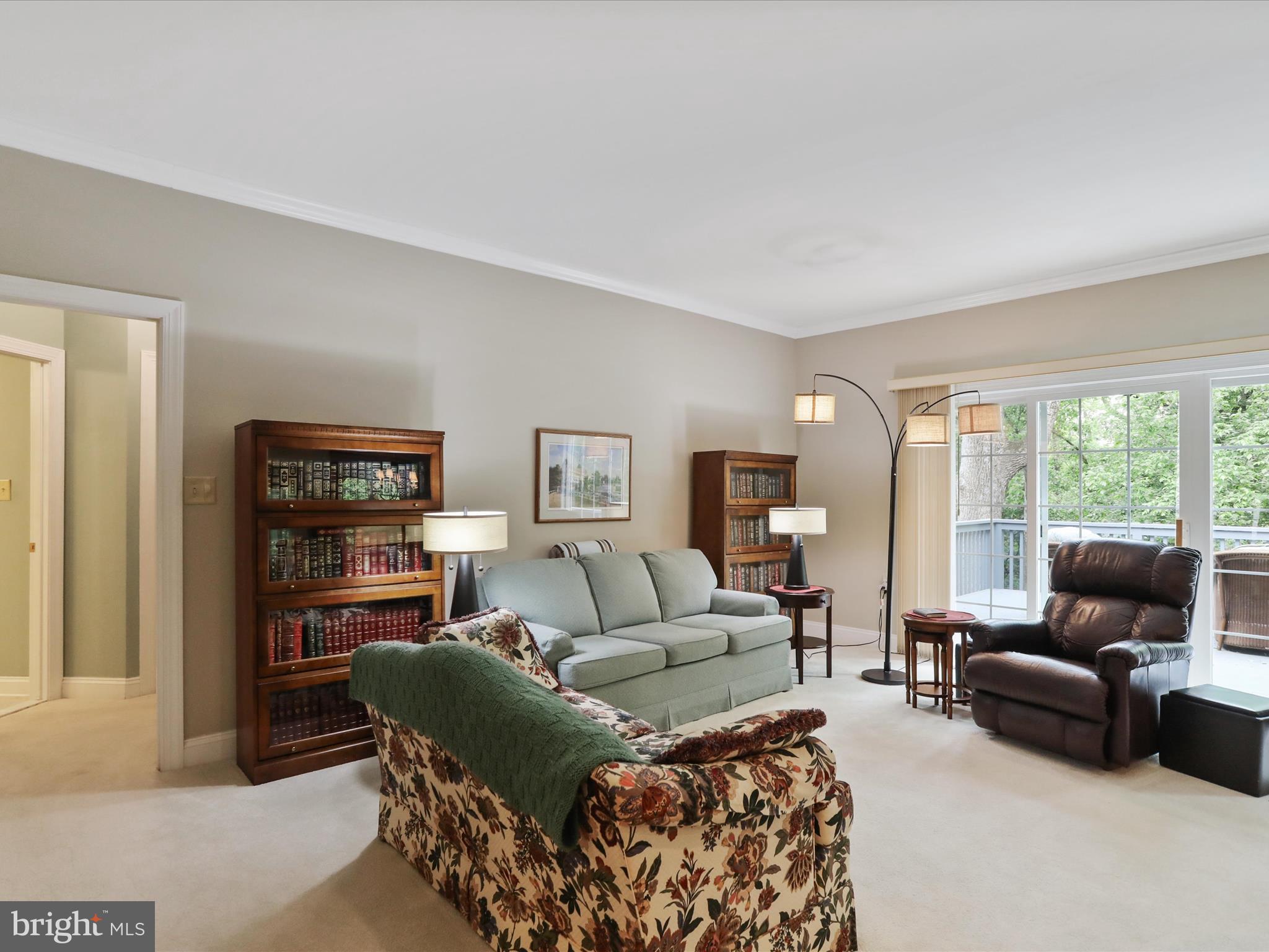 60 Reachcliff Dr