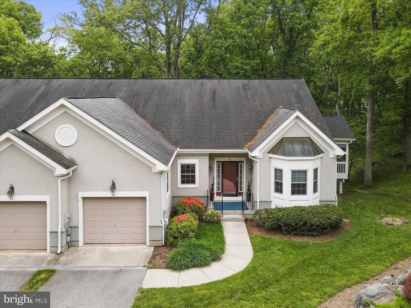60 Reachcliff Dr