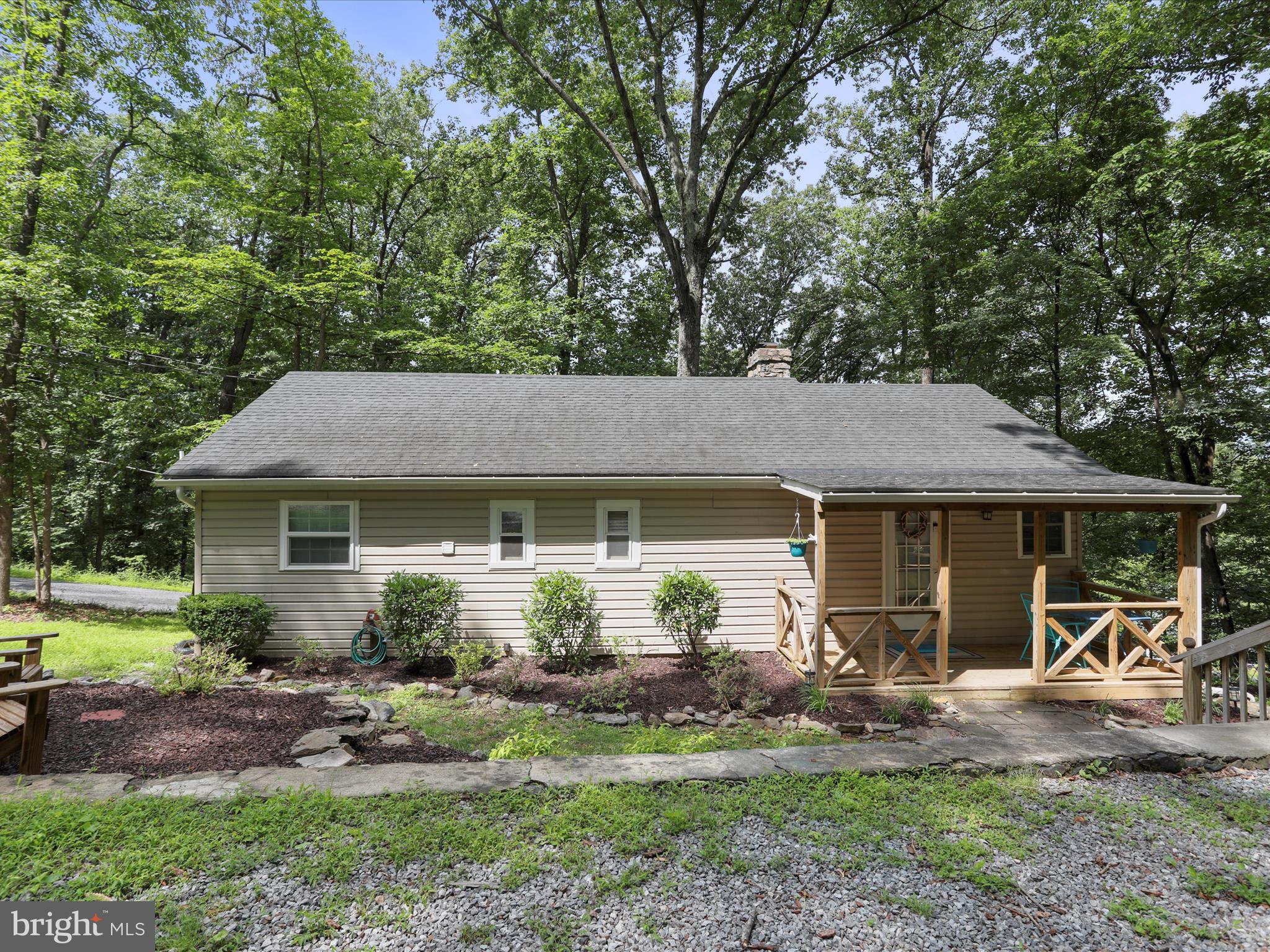832 SHENANDOAH RIVER DRIVE