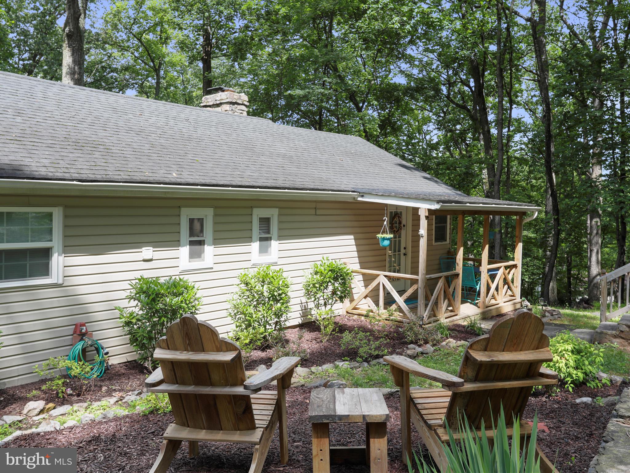 832 SHENANDOAH RIVER DRIVE