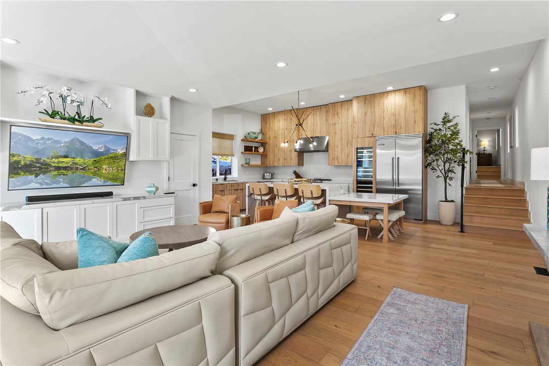 520 Iris Avenue