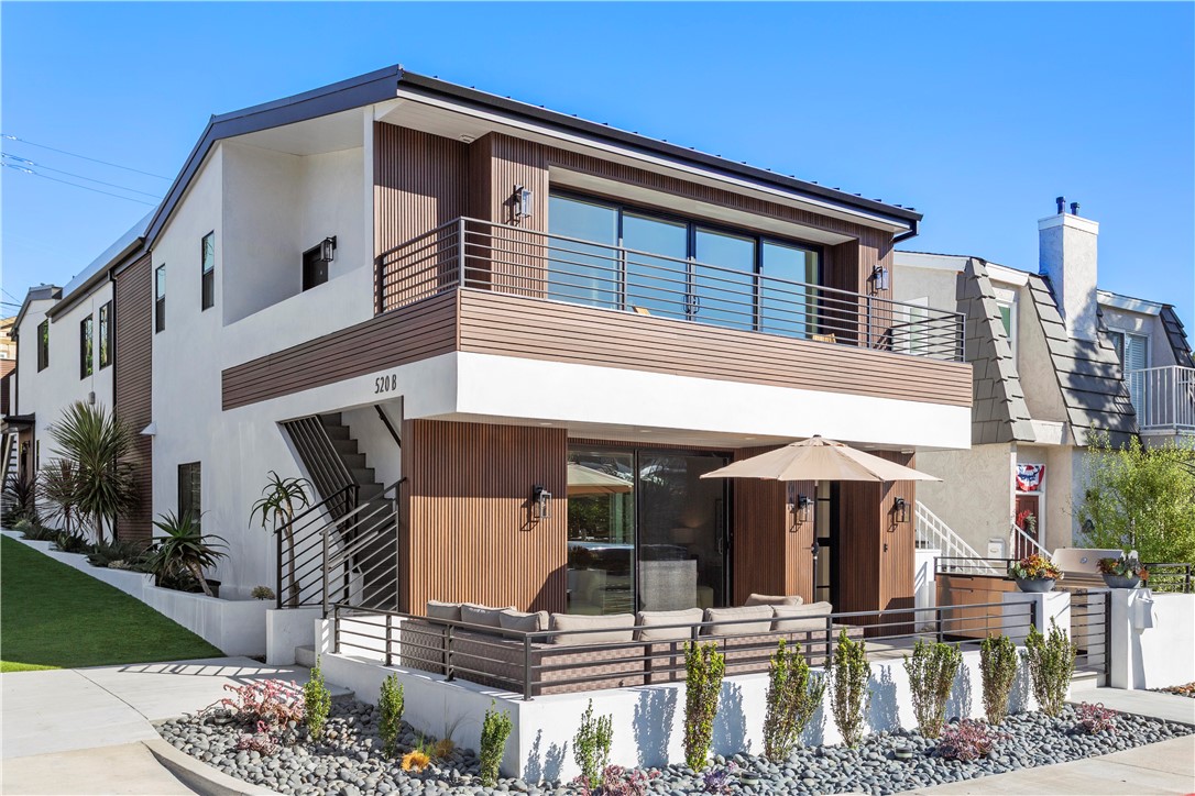 520 Iris Avenue