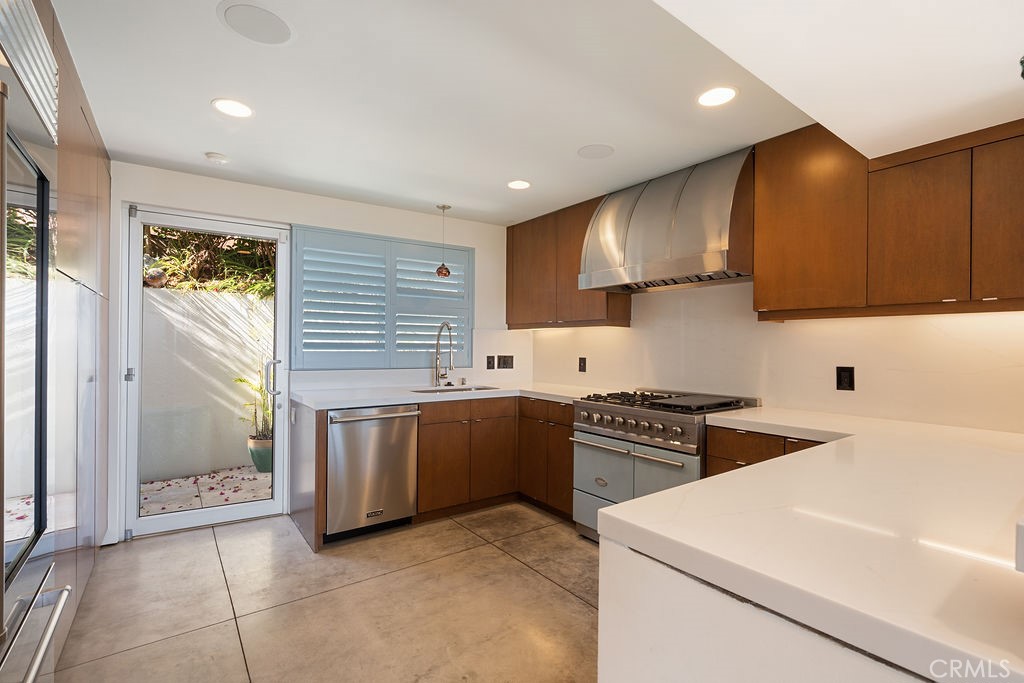 920 Skyline Drive