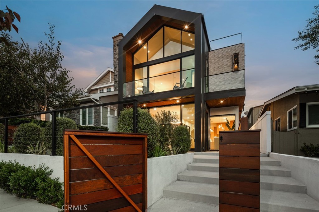 716 Orchid Avenue