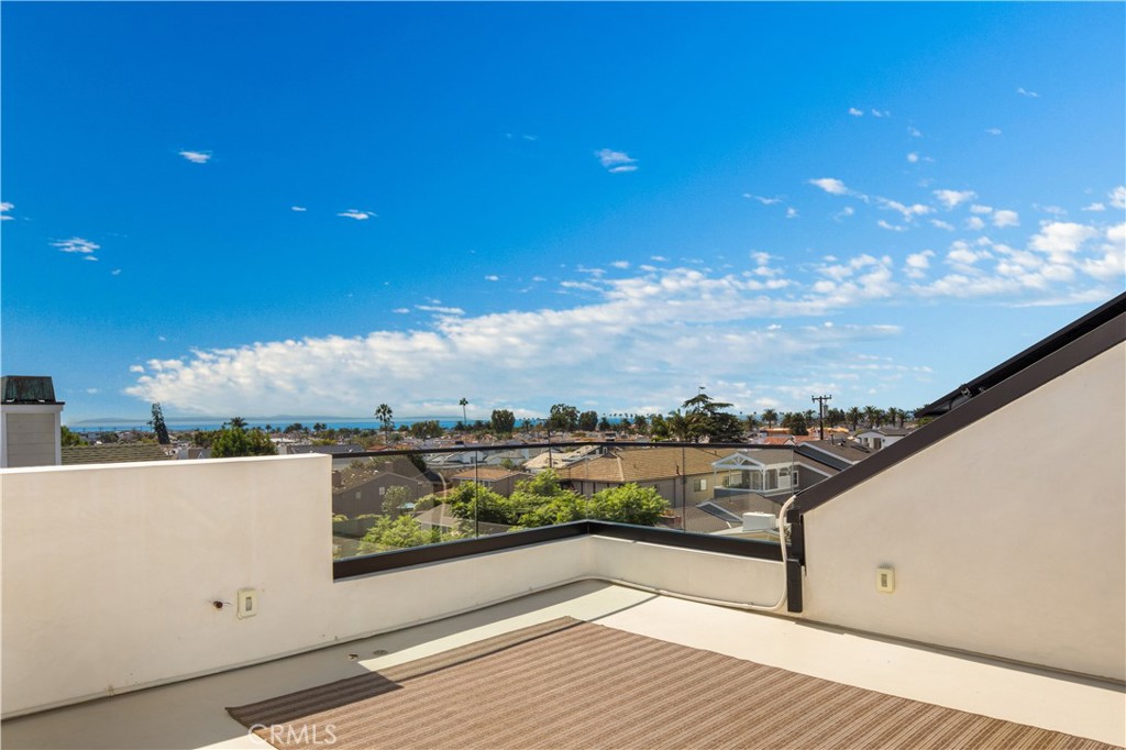 716 Orchid Avenue