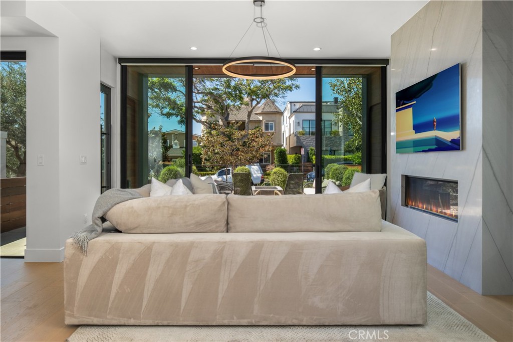 716 Orchid Avenue