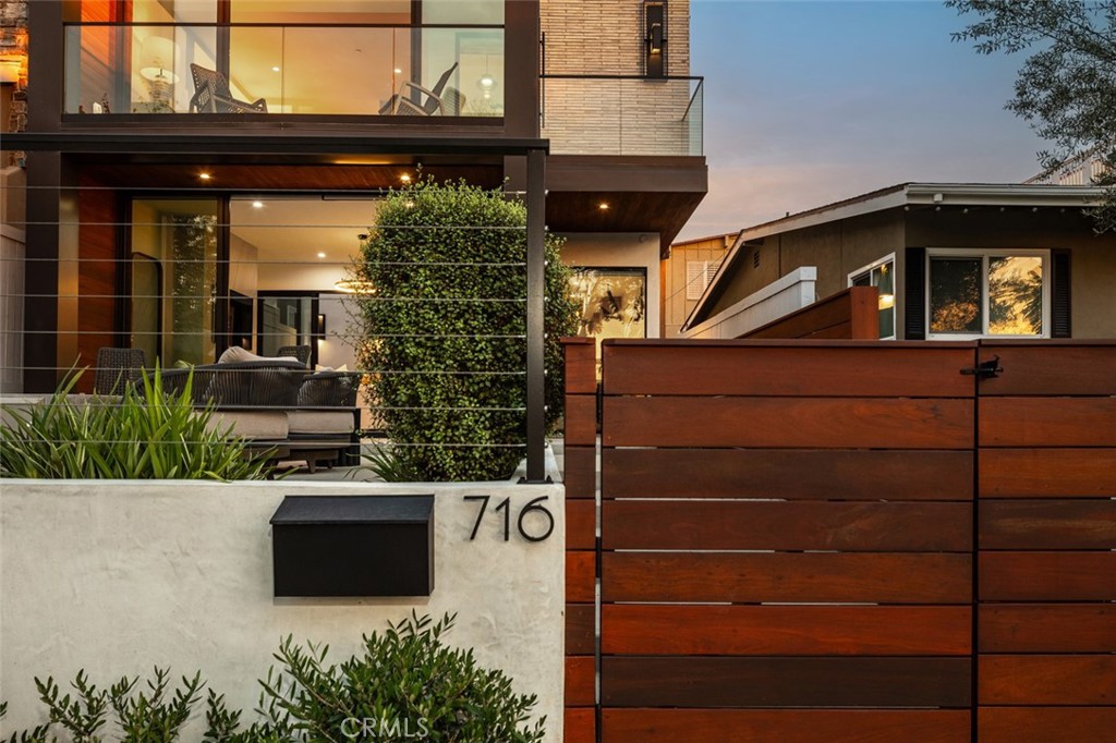 716 Orchid Avenue