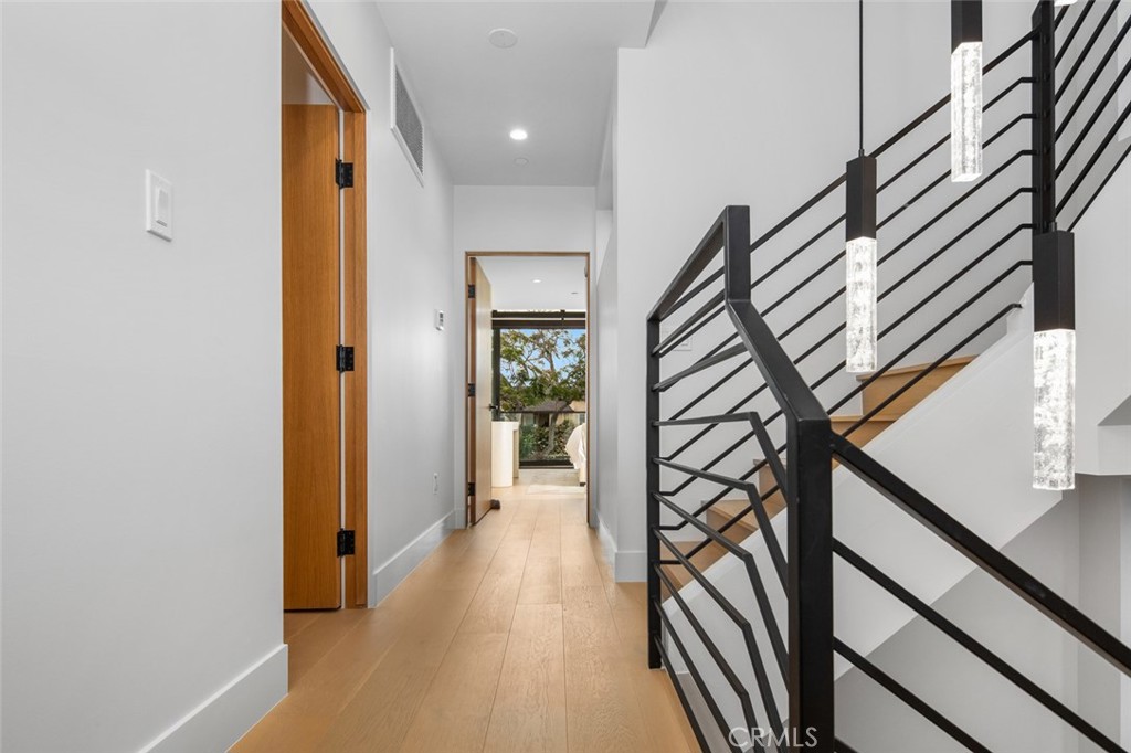 716 Orchid Avenue