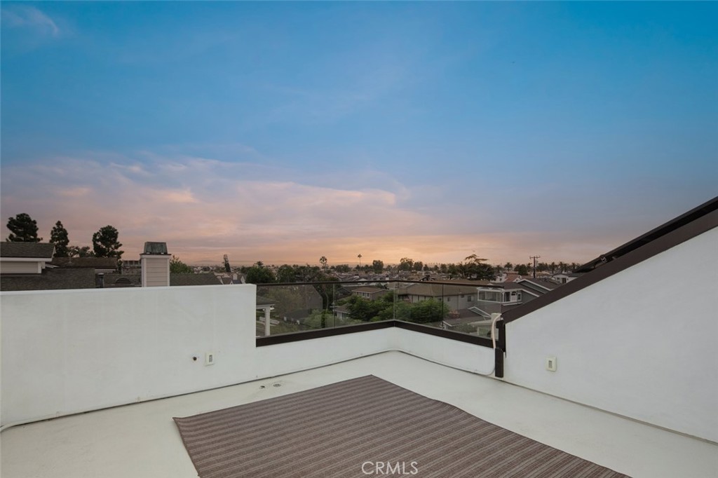 716 Orchid Avenue