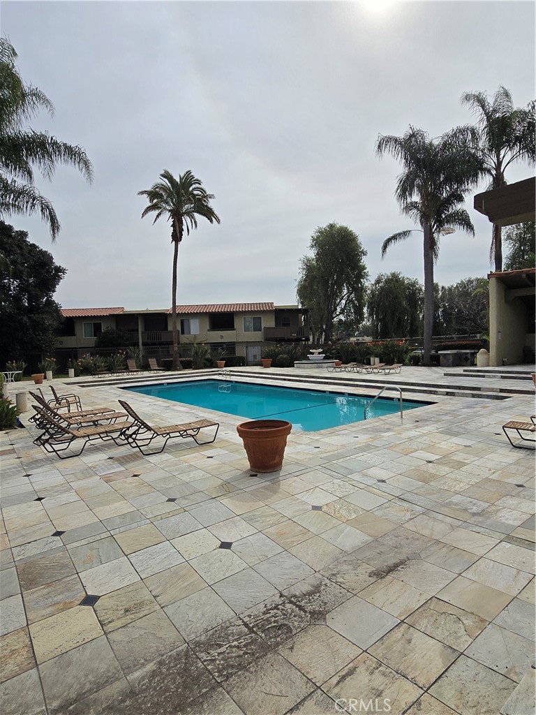 1345 Cabrillo Park Drive R07