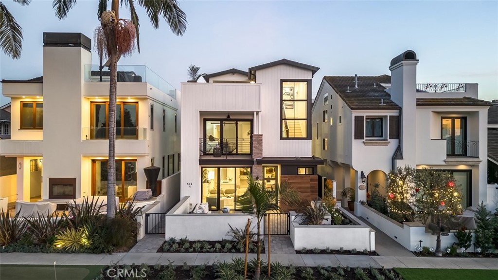 512 Marguerite Avenue