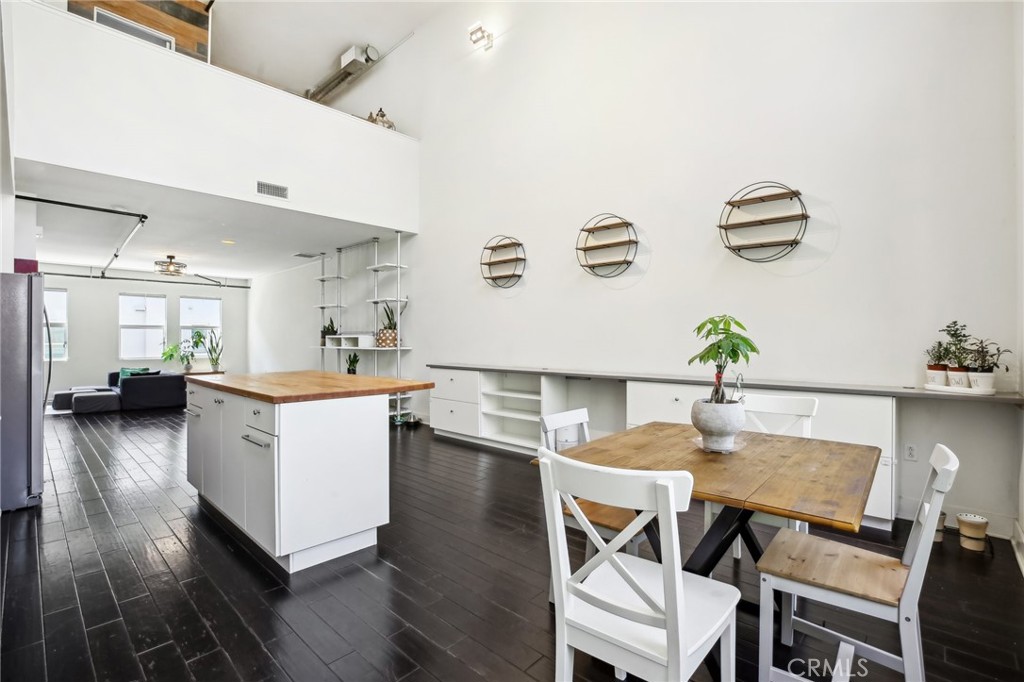 721 N Poinsettia Street