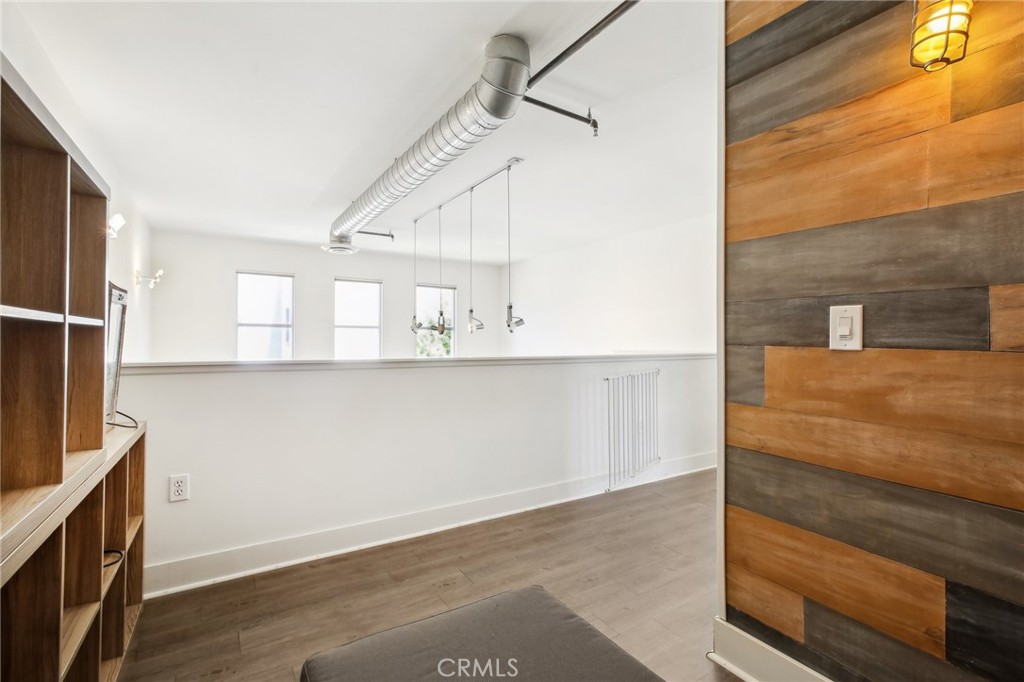 721 N Poinsettia Street