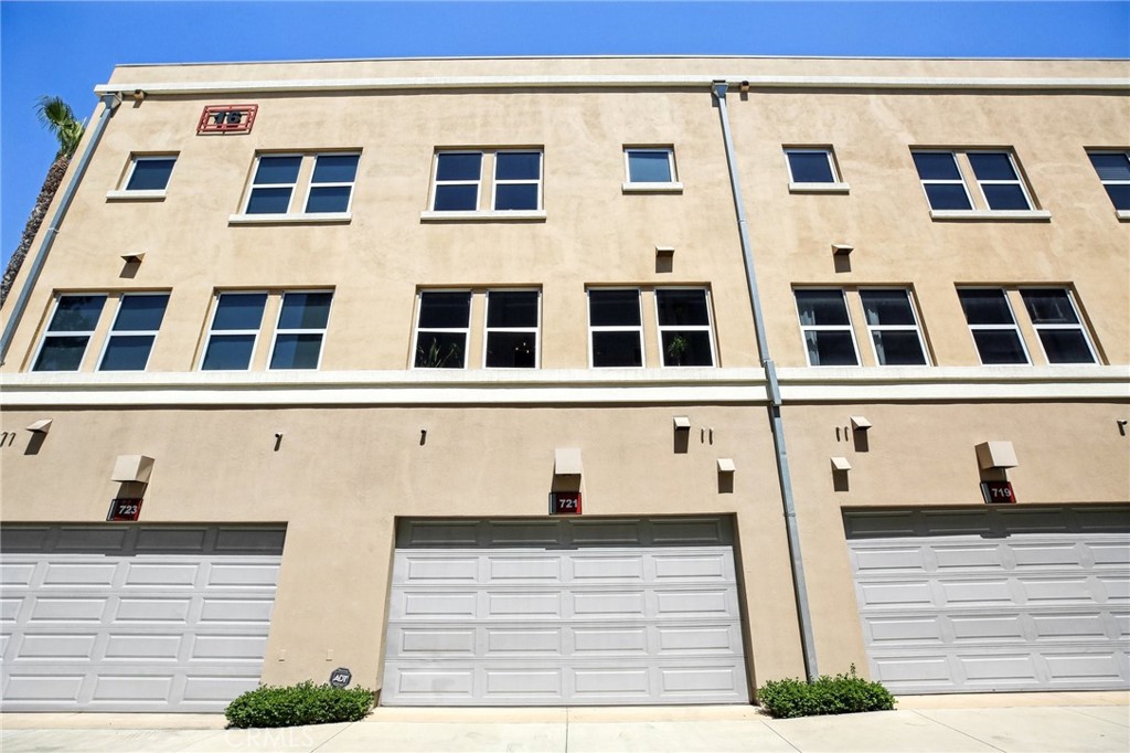 721 N Poinsettia Street