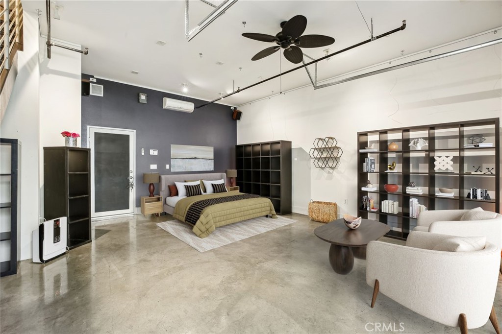 721 N Poinsettia Street