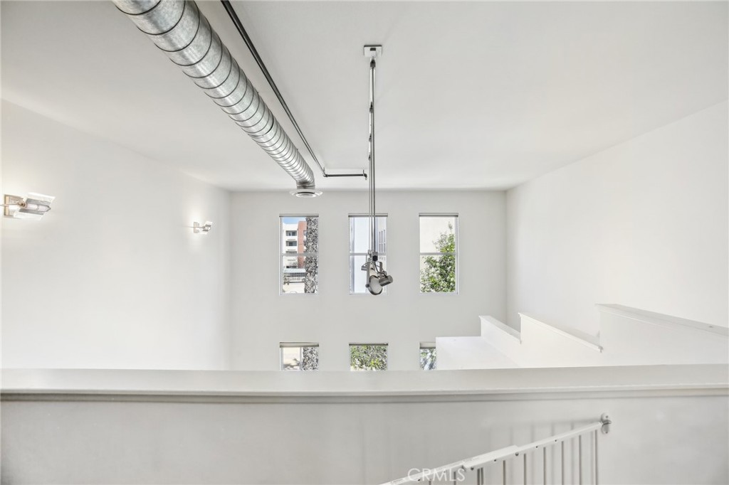 721 N Poinsettia Street