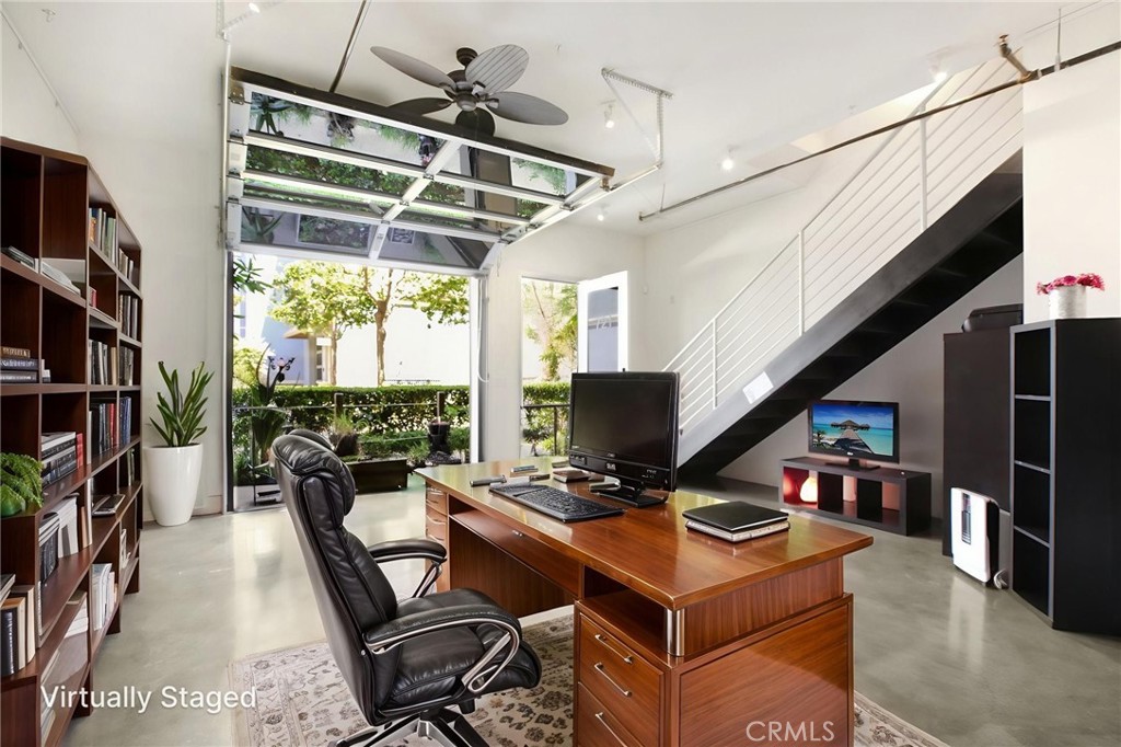 721 N Poinsettia Street