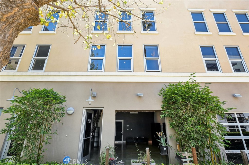 721 N Poinsettia Street