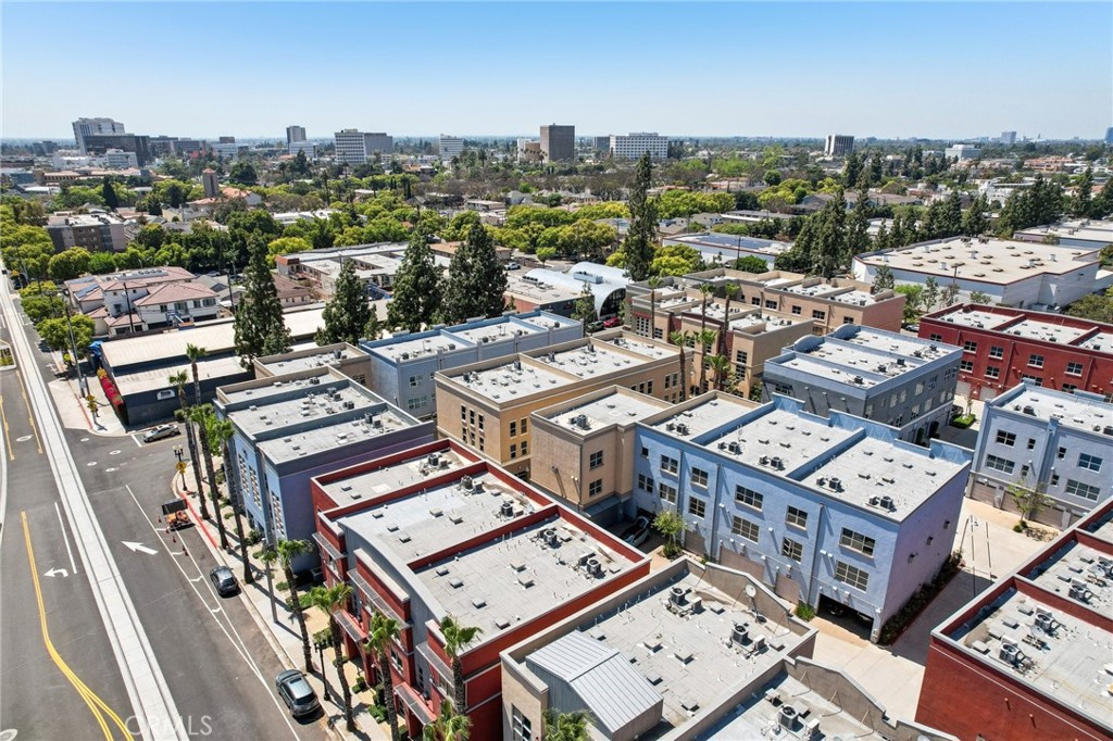 721 N Poinsettia Street