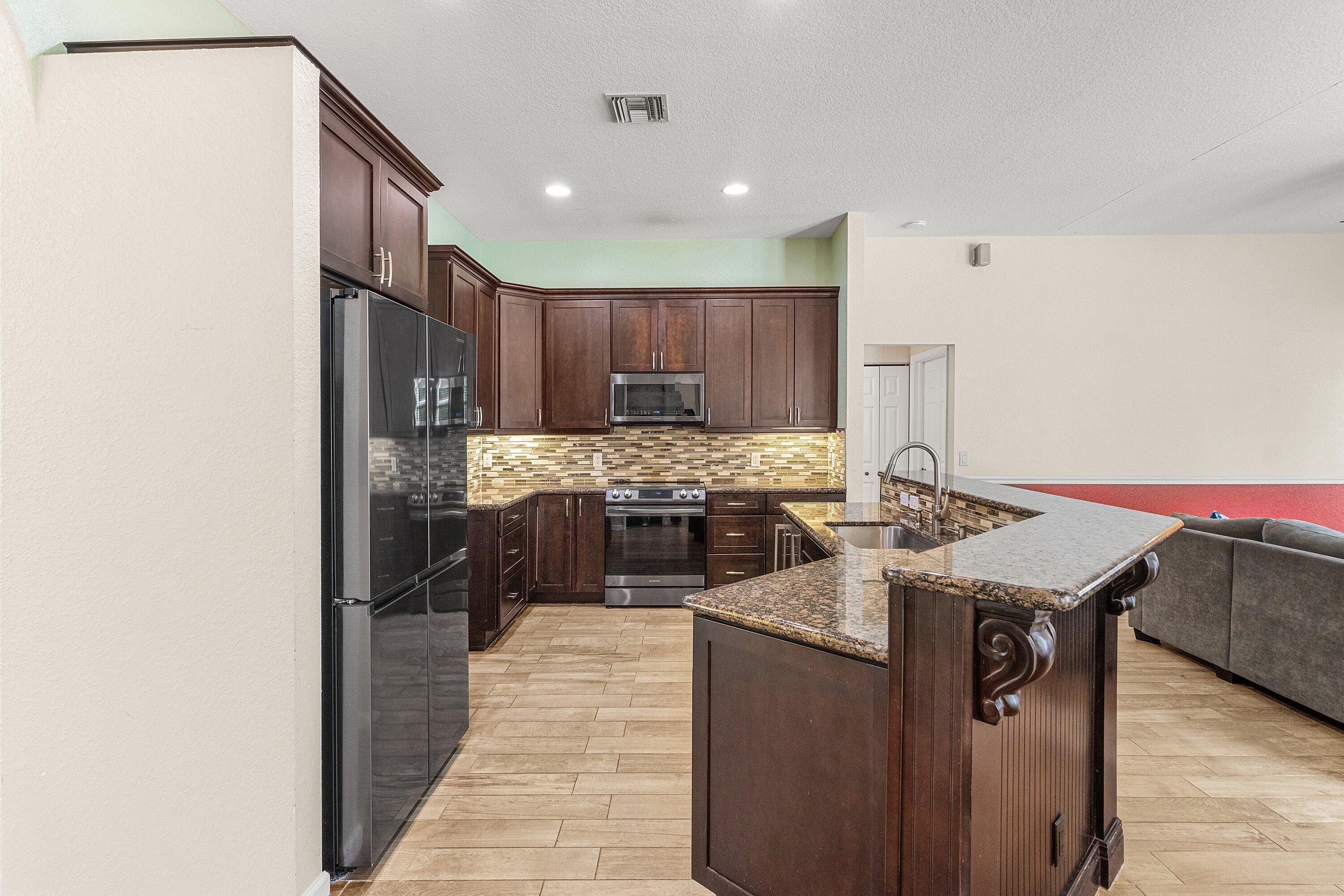 16304 68th Street N