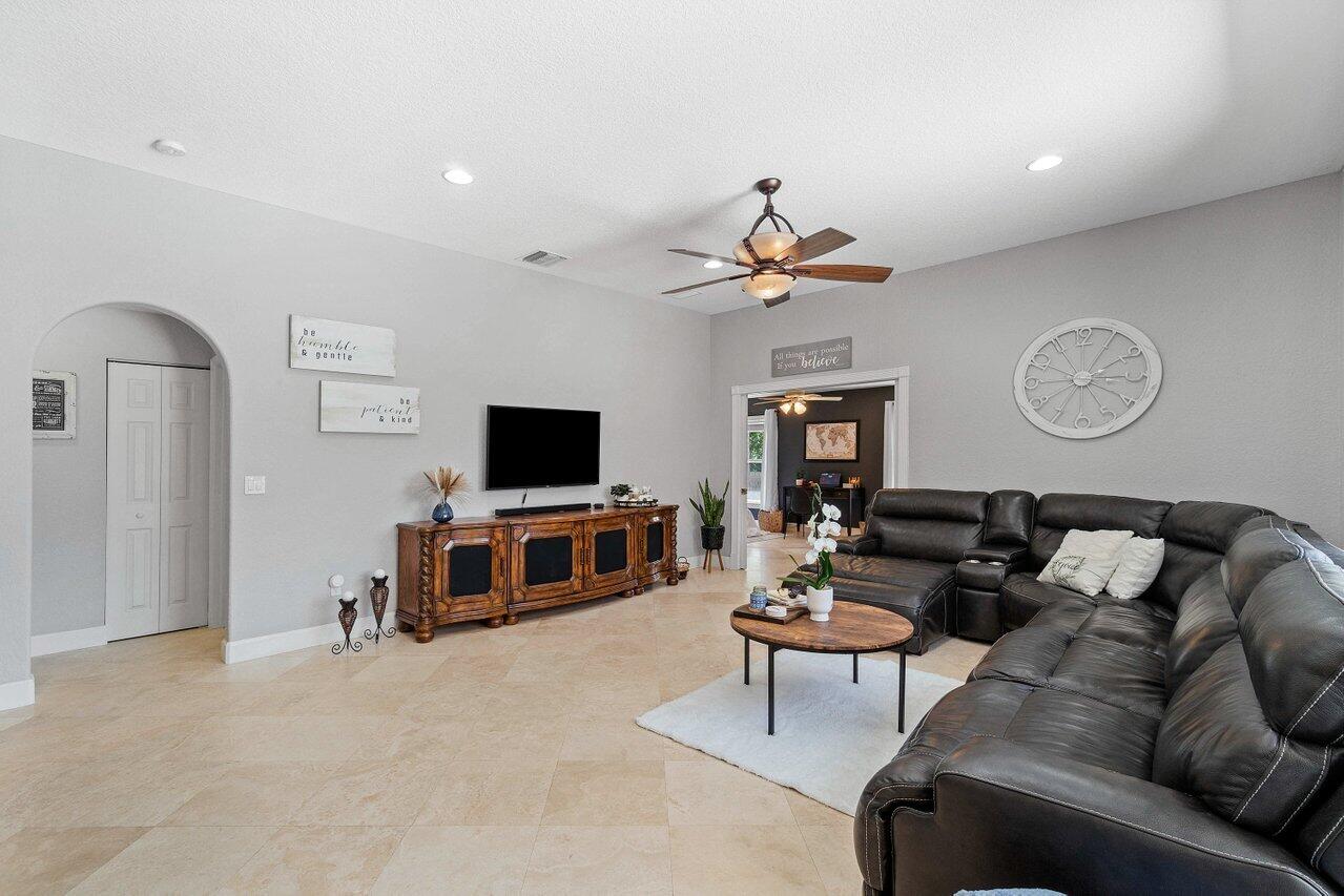 15774 82nd Lane N