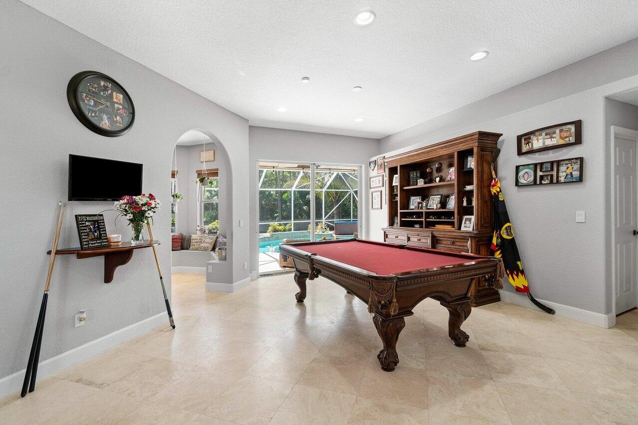 15774 82nd Lane N