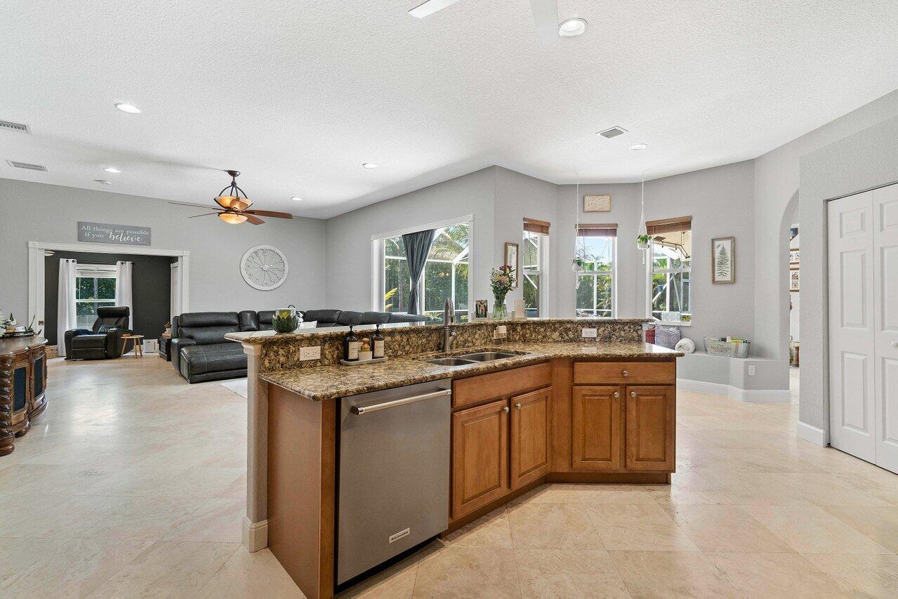 15774 82nd Lane N